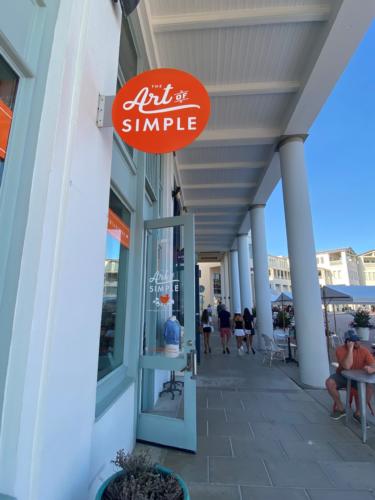 The Entrance Art of Simple